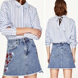 Embroidered Denim Zara Skirt NWOT Very Flattering
